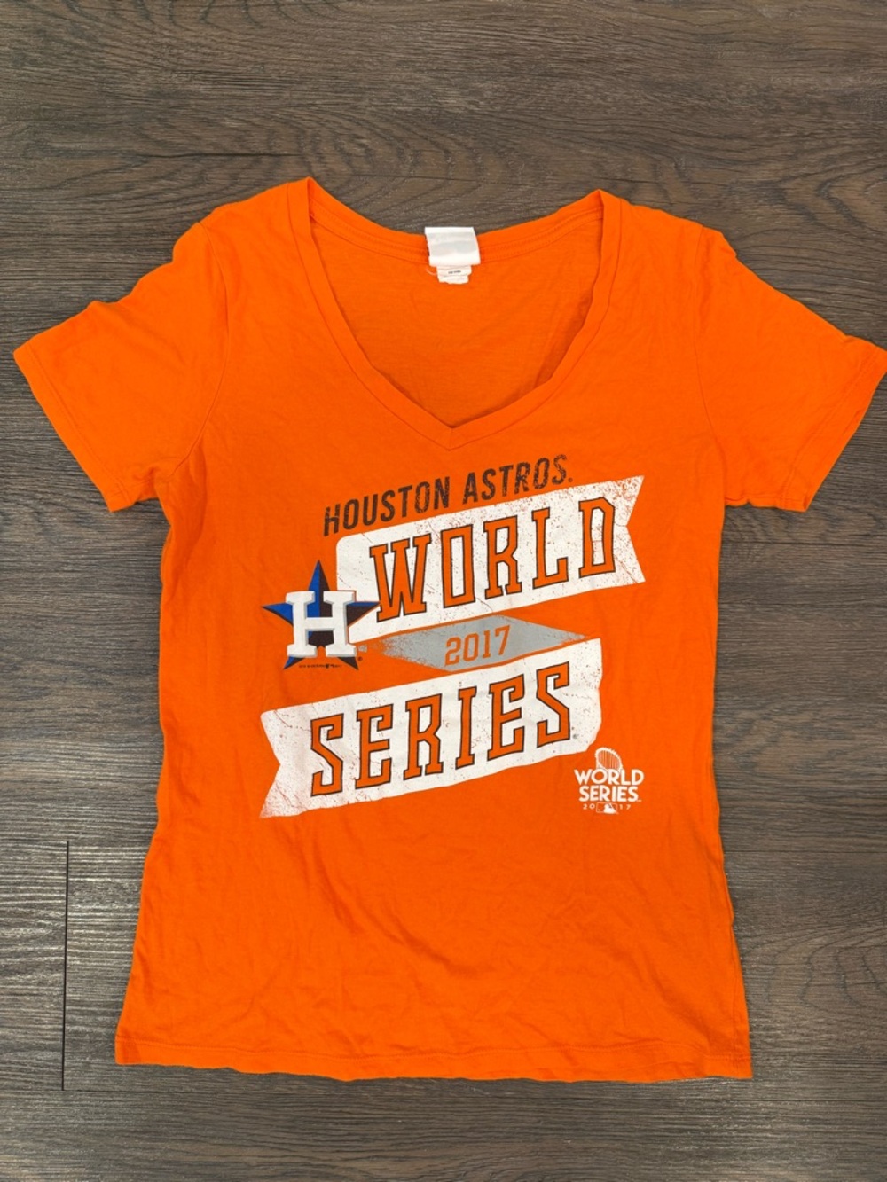 Women’s Genuine Merchandise Astros 2017 World Series Shirt Size Medium